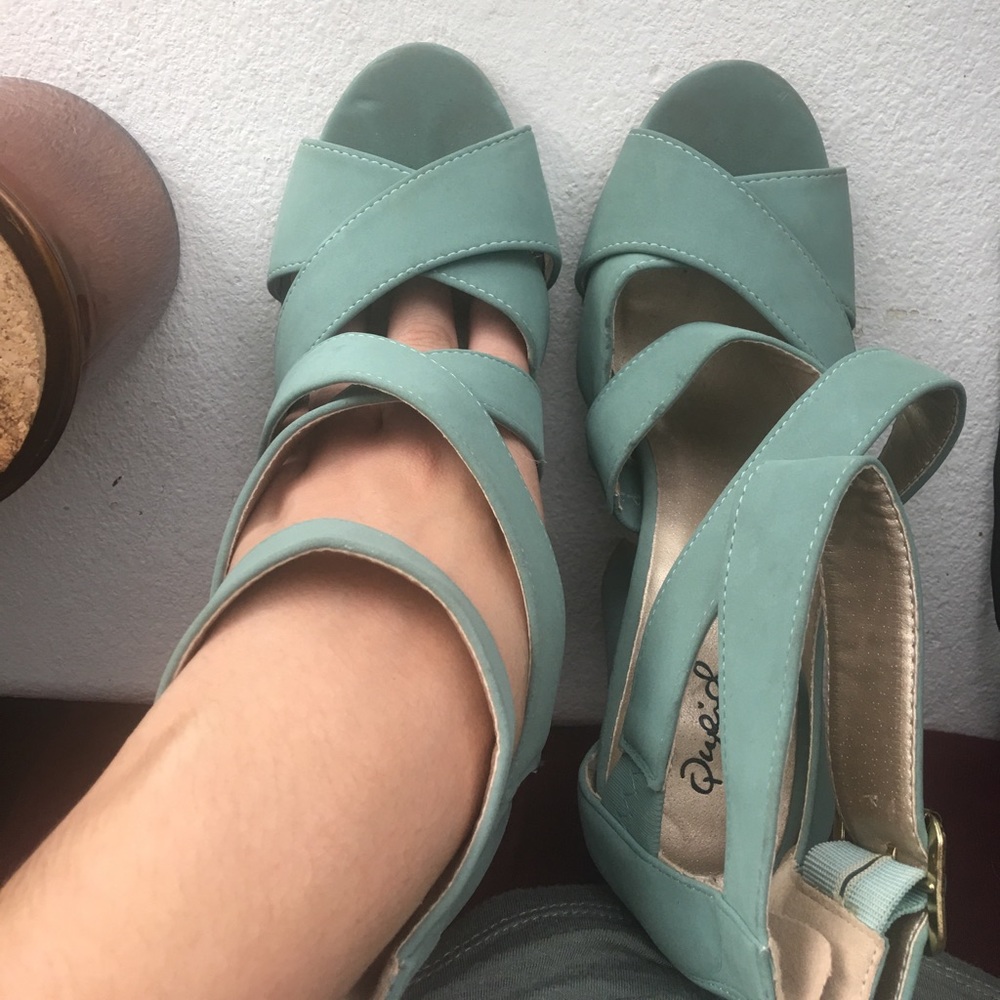 Melt color high heels